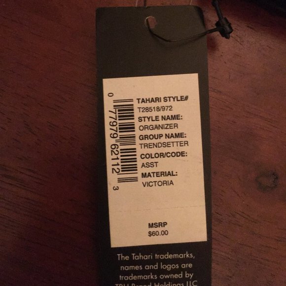 Tahari Women's Black Trendsetter Clutch Wallet Organizer with Wrist Strap NWT - Picture 4 of 15